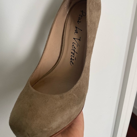 Pour La Victoire High Heel Pumps -Taupe Color - size 6.5 - Picture 11 of 11